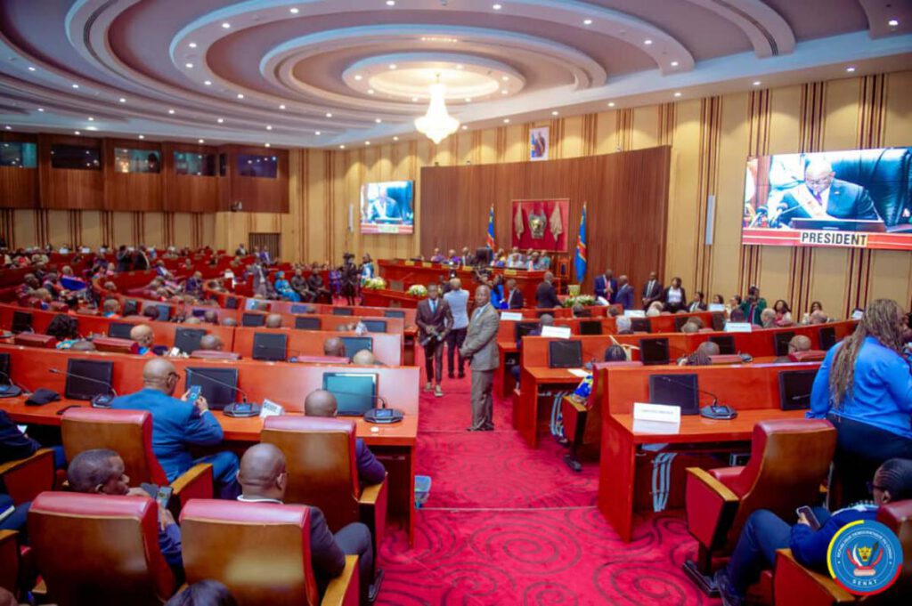 RDC : la loi sur le référendum adoptée au Sénat Une séance plénière au Sénat de la RDC. ©Cellcom Sénat